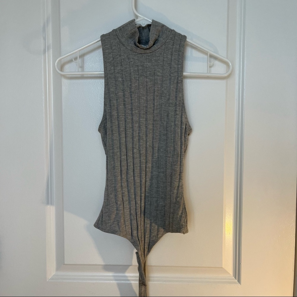 Aritizia Wilifred Free Turtleneck Tank Bodysuit in Solid Dark Gray Size XXS